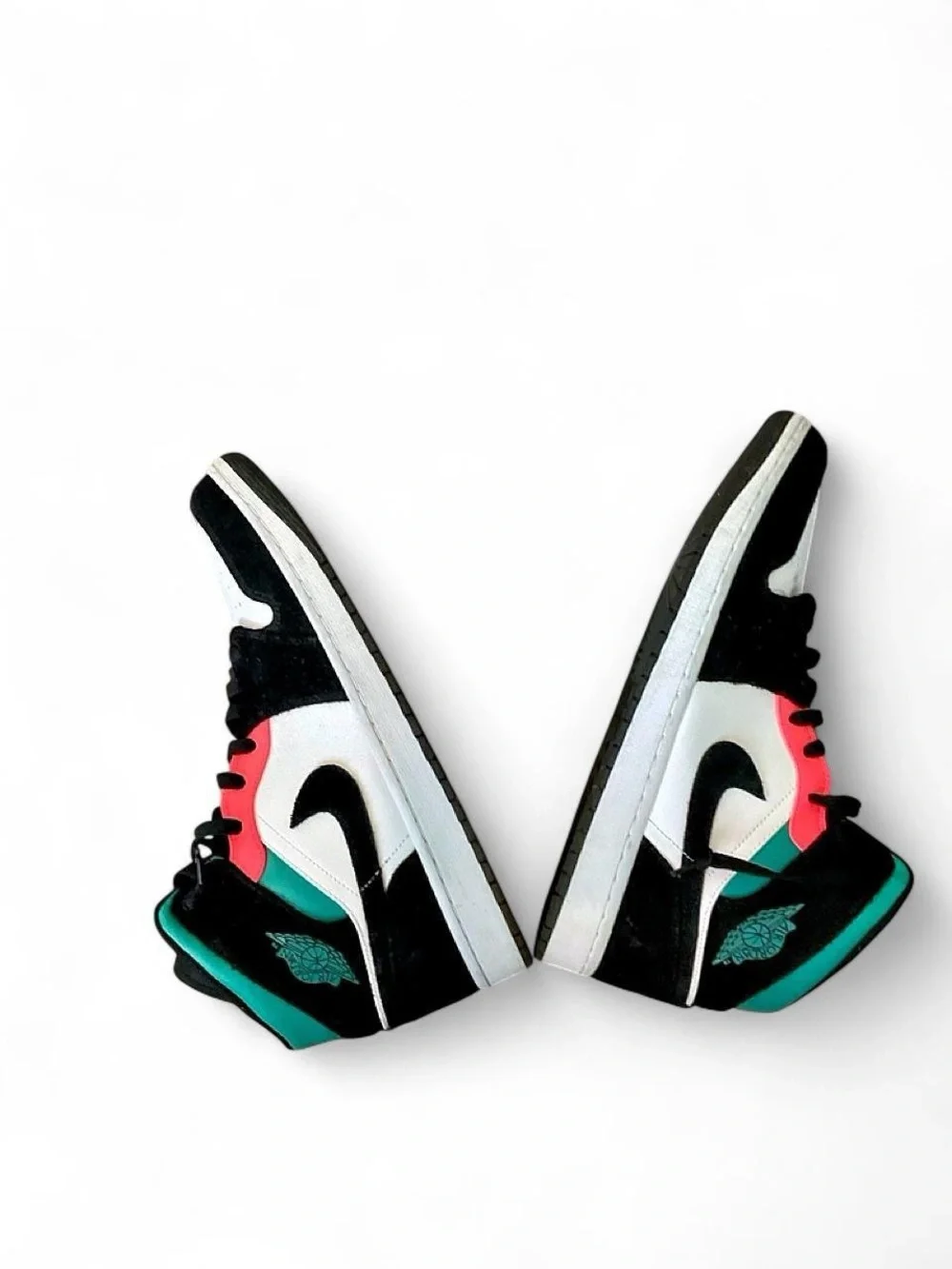 2020 Air Jordan 1 Mid SE 'South Beach' in size Men’s 13